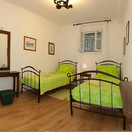 Zdravko Apartament *